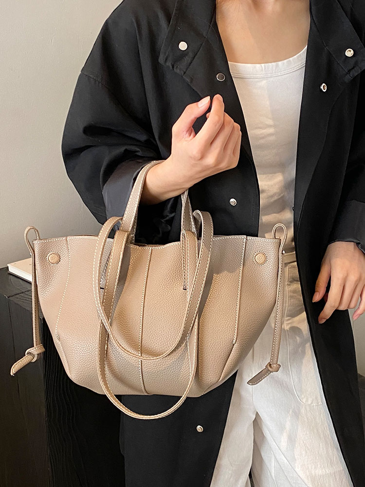 Minimalist Women's Shoulder Bag - Versatile Retro Underarm Handbag for Commuting, High-End Fashion, Autumn 2025 Minimalist Women's Shoulder Bag - Versatile Retro Underarm Handbag for Commuting, High-End Fashion, Autumn 2025