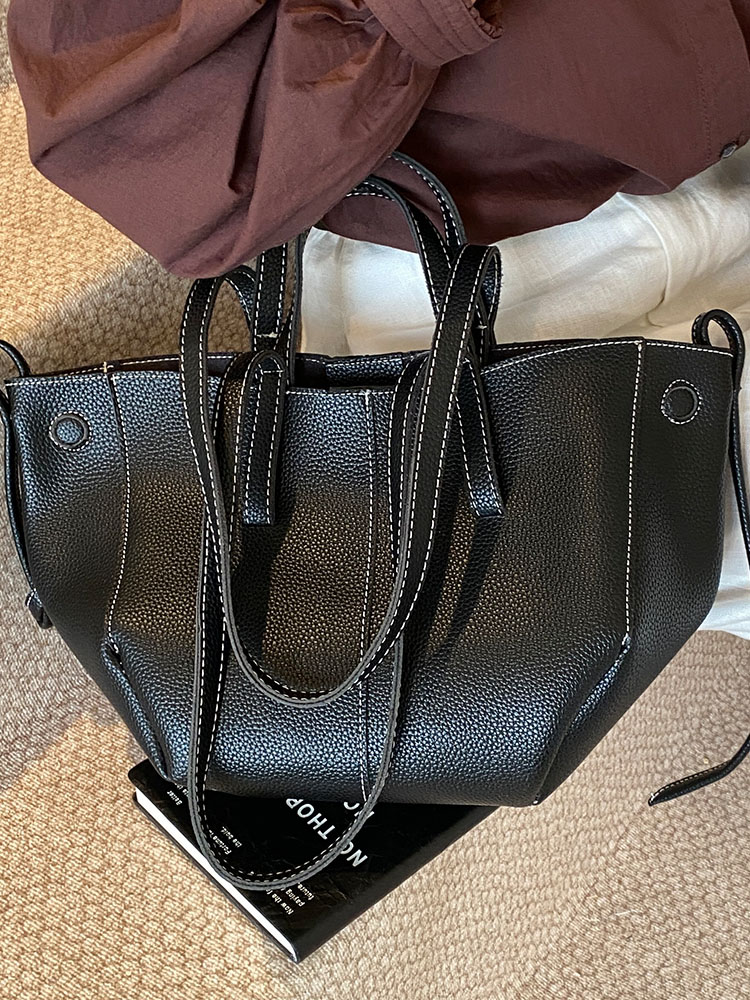 Minimalist Women's Shoulder Bag - Versatile Retro Underarm Handbag for Commuting, High-End Fashion, Autumn 2025 Minimalist Women's Shoulder Bag - Versatile Retro Underarm Handbag for Commuting, High-End Fashion, Autumn 2025
