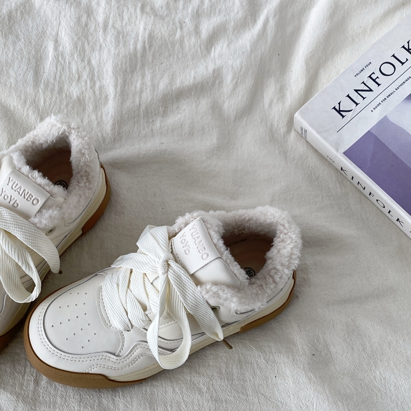 Mint Green Thick-Soled Board Shoes for Women - Versatile Casual Sports Sneakers for Spring 2025, Trendy & Comfortable Mint Green Thick-Soled Board Shoes for Women - Versatile Casual Sports Sneakers for Spring 2025, Trendy & Comfortable