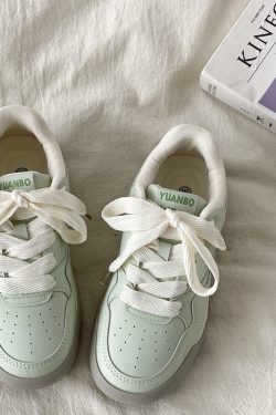 Mint Green Thick-Soled Board Shoes for Women - Versatile Casual Sports Sneakers for Spring 2025, Trendy & Comfortable