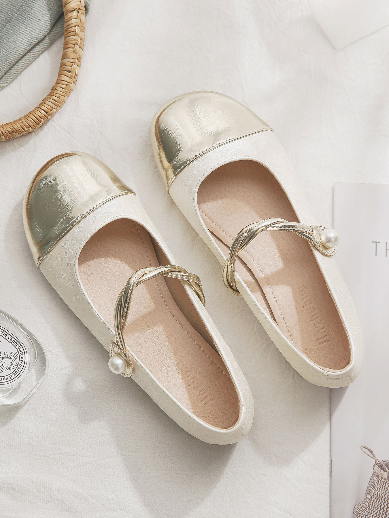 National Style Sheepskin Mary Jane Shoes for Women – Shallow Mouth Fairy Flat Shoes, Perfect for Summer Skirt Outfits National Style Sheepskin Mary Jane Shoes for Women – Shallow Mouth Fairy Flat Shoes, Perfect for Summer Skirt Outfits