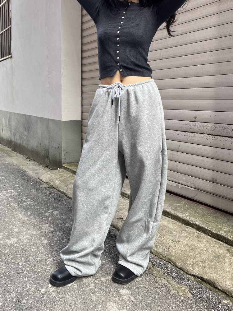 New American Style Unisex Drawstring Sweatpants - Casual Loose Fit Banana Design for Sport and Everyday Wear New American Style Unisex Drawstring Sweatpants - Casual Loose Fit Banana Design for Sport and Everyday Wear