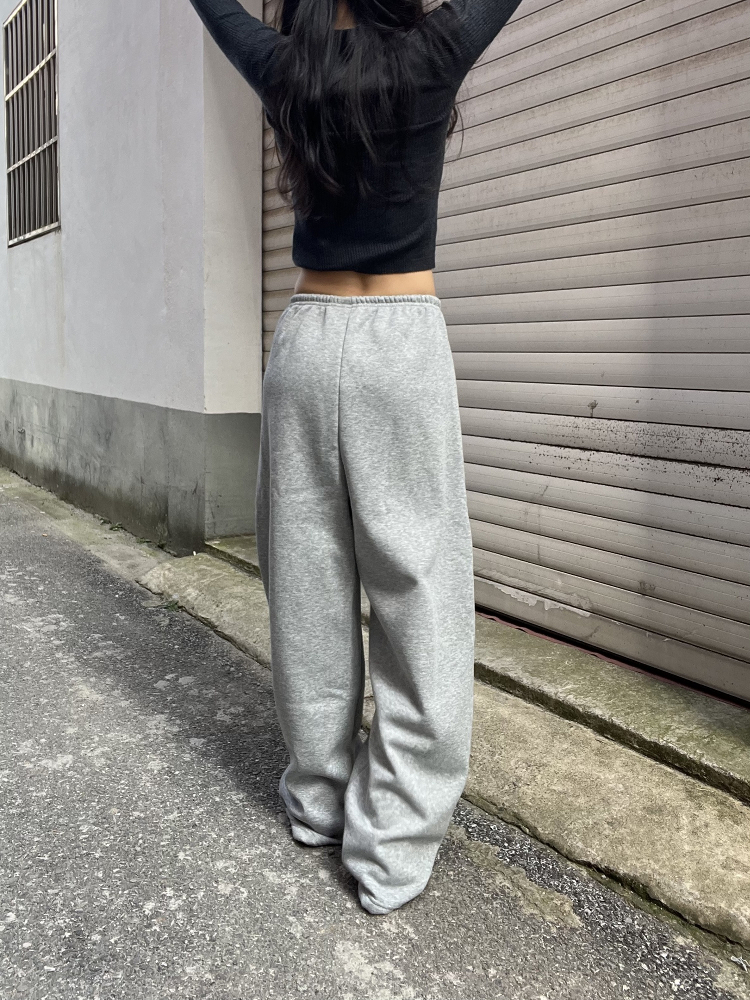 New American Style Unisex Drawstring Sweatpants - Casual Loose Fit Banana Design for Sport and Everyday Wear New American Style Unisex Drawstring Sweatpants - Casual Loose Fit Banana Design for Sport and Everyday Wear