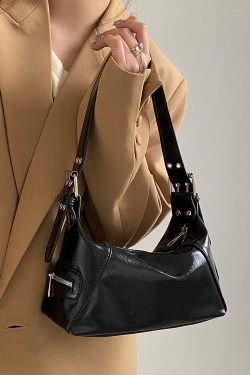 New Women's Motorcycle Underarm Bag, Niche Design Oil Wax Leather Shoulder Tote, Trendy Small Bag for Hot Girl Style