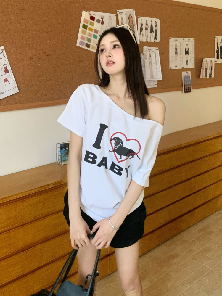 Off-Shoulder Short Sleeve Love Heart T-Shirt for Women - Casual Summer Asymmetrical Top, 90s Inspired, Spicy Sister Style Off-Shoulder Short Sleeve Love Heart T-Shirt for Women - Casual Summer Asymmetrical Top, 90s Inspired, Spicy Sister Style