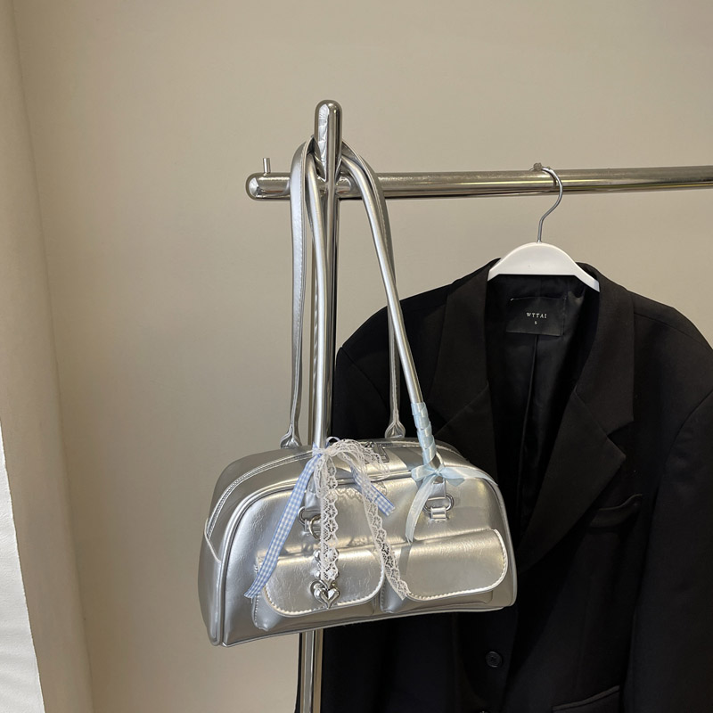 Oil Wax Leather Commuting Pillow Bag for Women - Versatile Large Capacity Shoulder Underarm Bag for Spring 2025 Fashion Oil Wax Leather Commuting Pillow Bag for Women - Versatile Large Capacity Shoulder Underarm Bag for Spring 2025 Fashion