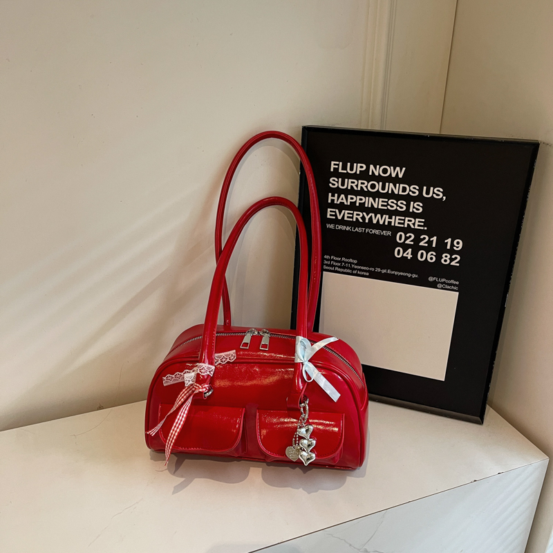 Oil Wax Leather Commuting Pillow Bag for Women - Versatile Large Capacity Shoulder Underarm Bag for Spring 2025 Fashion Oil Wax Leather Commuting Pillow Bag for Women - Versatile Large Capacity Shoulder Underarm Bag for Spring 2025 Fashion