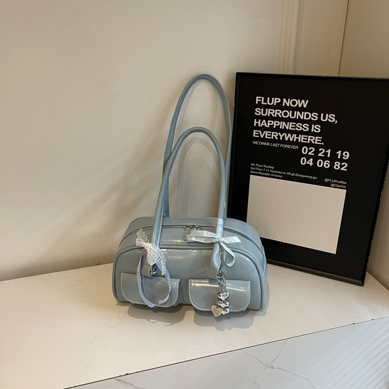 Oil Wax Leather Commuting Pillow Bag for Women - Versatile Large Capacity Shoulder Underarm Bag for Spring 2025 Fashion Oil Wax Leather Commuting Pillow Bag for Women - Versatile Large Capacity Shoulder Underarm Bag for Spring 2025 Fashion