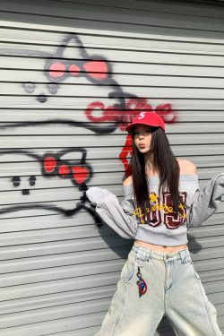 One-Shoulder Korean Style Sweatshirt for Women - Handmade Slimming Soft Long Sleeve Top for Spring and Autumn Fashion