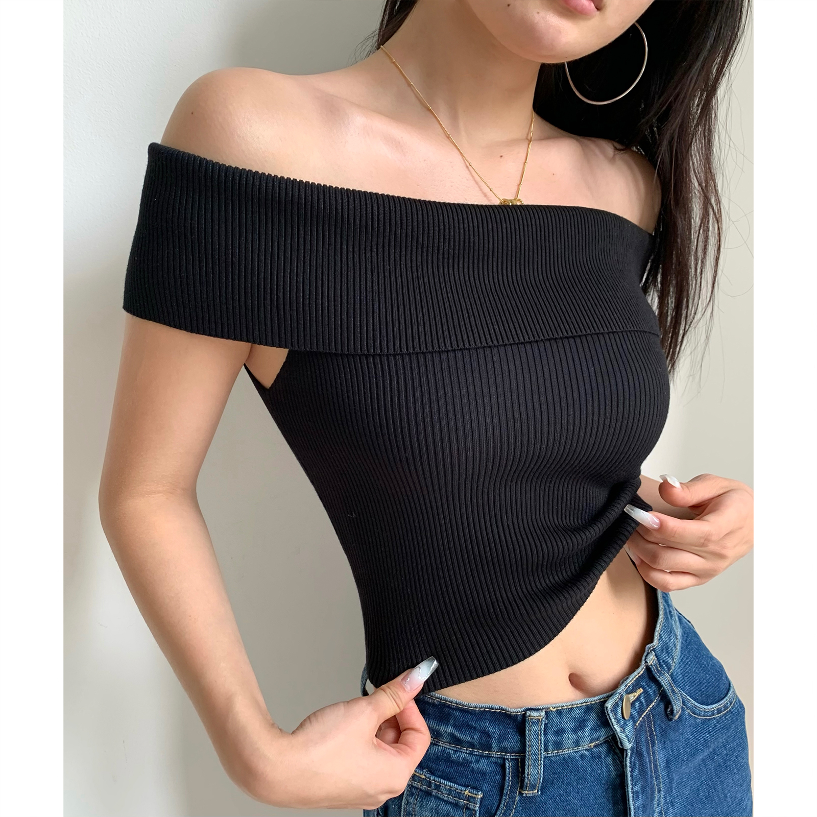 One-Shoulder Slim Fit High-Waisted Off-Shoulder T-Shirt Top - Sexy European American Design, Short Sleeve, Casual Chic Style One-Shoulder Slim Fit High-Waisted Off-Shoulder T-Shirt Top - Sexy European American Design, Short Sleeve, Casual Chic Style