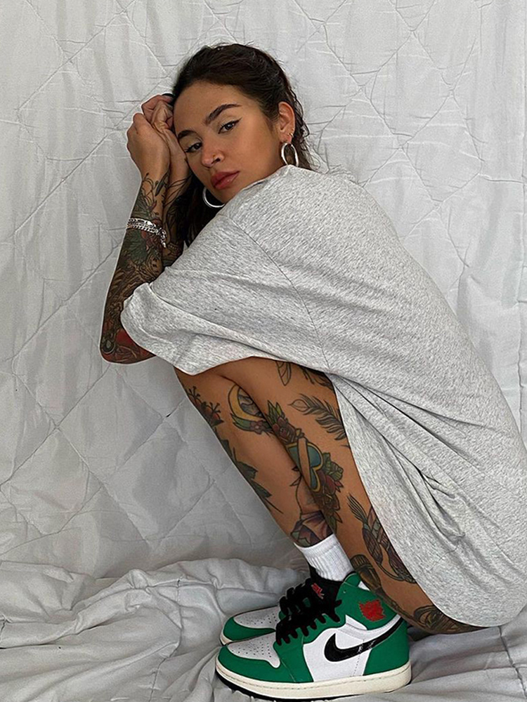 Oversized Gray Retro T-Shirt for Women - Short Sleeve Vintage Y2K American Style Top Oversized Gray Retro T-Shirt for Women - Short Sleeve Vintage Y2K American Style Top