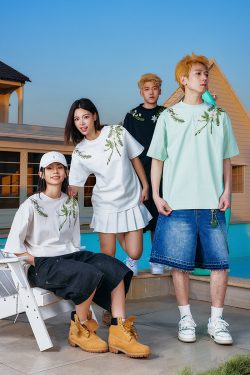 Oversized Short-Sleeve T-Shirt with Chinese-Style Floral Embroidery and Text Layout, Breathable Y2K Fashion Top