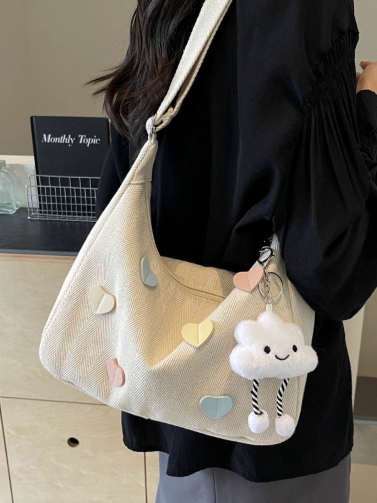 Peach Heart Canvas Underarm Bag for Women, Niche Design Single Shoulder Dumpling Bag, Korean Style Crossbody for Students Peach Heart Canvas Underarm Bag for Women, Niche Design Single Shoulder Dumpling Bag, Korean Style Crossbody for Students