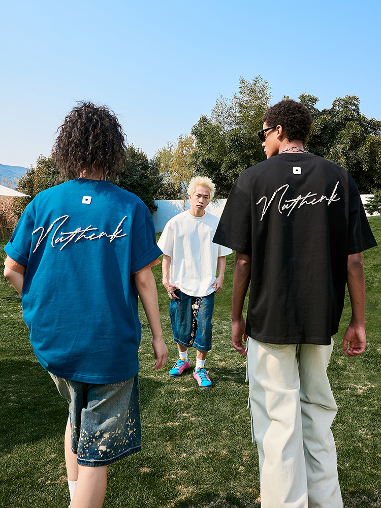 Pearl Letter Short Sleeve T-Shirt - American Vintage Streetwear Heavyweight Unisex Tee for Summer 2025 - Casual Y2K Style Pearl Letter Short Sleeve T-Shirt - American Vintage Streetwear Heavyweight Unisex Tee for Summer 2025 - Casual Y2K Style