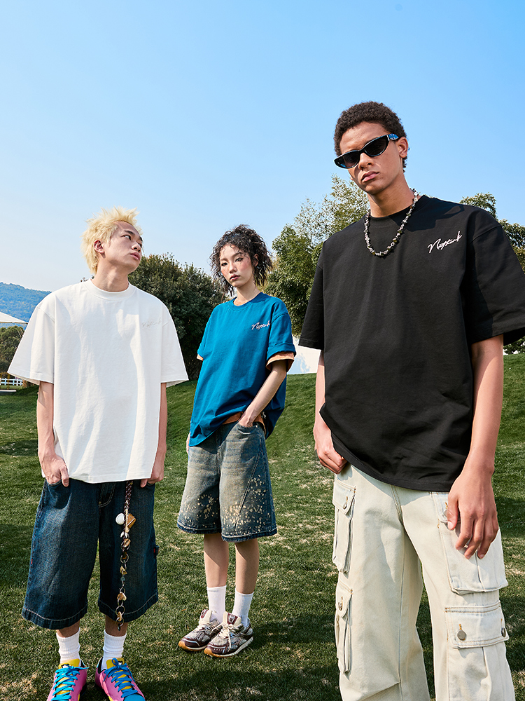 Pearl Letter Short Sleeve T-Shirt - American Vintage Streetwear Heavyweight Unisex Tee for Summer 2025 - Casual Y2K Style Pearl Letter Short Sleeve T-Shirt - American Vintage Streetwear Heavyweight Unisex Tee for Summer 2025 - Casual Y2K Style