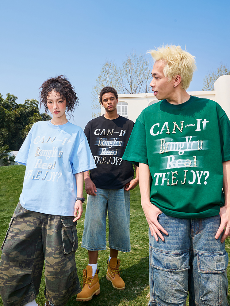 Pearl Letter Unisex Short Sleeve T-Shirt - Vintage American Style, Heavyweight, Trendy 2025 Summer Fashion Pearl Letter Unisex Short Sleeve T-Shirt - Vintage American Style, Heavyweight, Trendy 2025 Summer Fashion