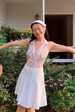 Pink Embroidered Hollow-Out Halter Neck Vest Top - Backless V-Neck Waistcoat for Women - Trendy Y2K Style