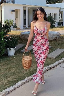 Pink Rose Print Floral Dress with Spaghetti Straps and Fitted Waist - French Style, Perfect for Summer and Y2K Fashion Lovers.