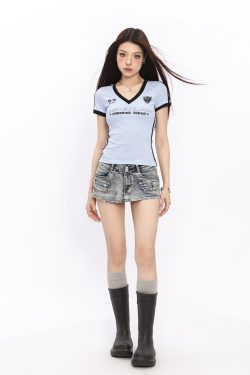 Pink Y2K Raglan Sleeve Short Sleeve T-Shirt for Women - Slim Fit Jersey V-Neck Top for American Summer Style