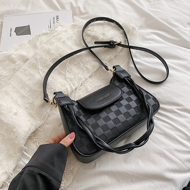 Plaid Retro Niche Shoulder Bag - Spring Summer 2025 Small Square Crossbody Bag for Women - Versatile Y2K Fashion Accessory Plaid Retro Niche Shoulder Bag - Spring Summer 2025 Small Square Crossbody Bag for Women - Versatile Y2K Fashion Accessory