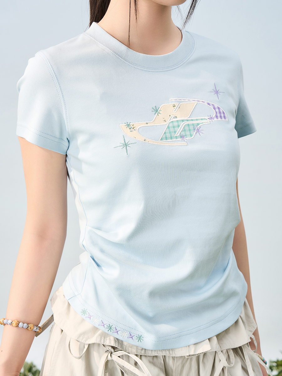 Playful Floral Patchwork Embroidered Pleated Fitted Round Neck Short Sleeve T-Shirt for Women - Y2K Inspired Style Playful Floral Patchwork Embroidered Pleated Fitted Round Neck Short Sleeve T-Shirt for Women - Y2K Inspired Style