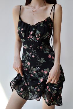 Playful Floral V-Neck Slip Dress - French Style High-Waisted Elastic Tie Long Leg Drape for Effortless Y2K Chic