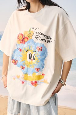 Playful Hand-Painted Apple Tree Print Loose Round Neck Short Sleeve T-Shirt for Men and Women - Casual Unisex Fashion Top