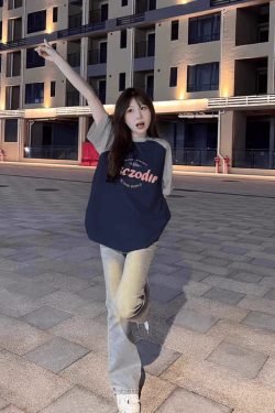 Plus Size American Retro Color-Blocking Raglan Short Sleeve T-Shirt for Women - Trendy Loose Fit Cotton Top