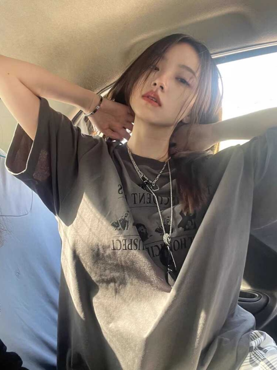 Plus-Size American Retro Cotton Short-Sleeve T-Shirt for Women - Oversized Loose Fit Summer Top, Casual Y2K Style Plus-Size American Retro Cotton Short-Sleeve T-Shirt for Women - Oversized Loose Fit Summer Top, Casual Y2K Style