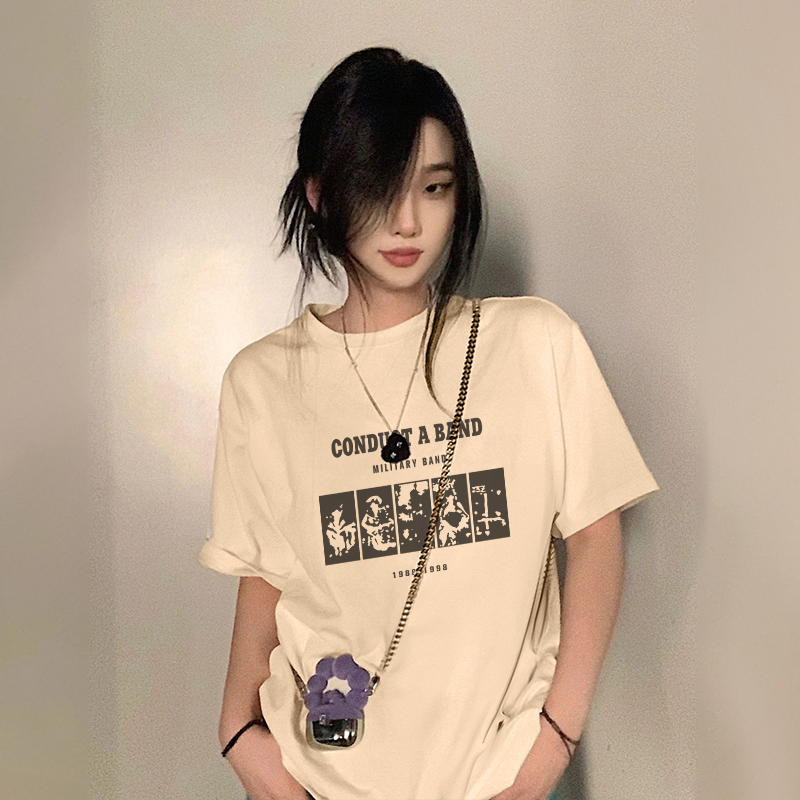 Plus-Size American Retro Hamburger Graphic T-Shirt - Trendy Oversized Unisex Short Sleeve for Couples Plus-Size American Retro Hamburger Graphic T-Shirt - Trendy Oversized Unisex Short Sleeve for Couples