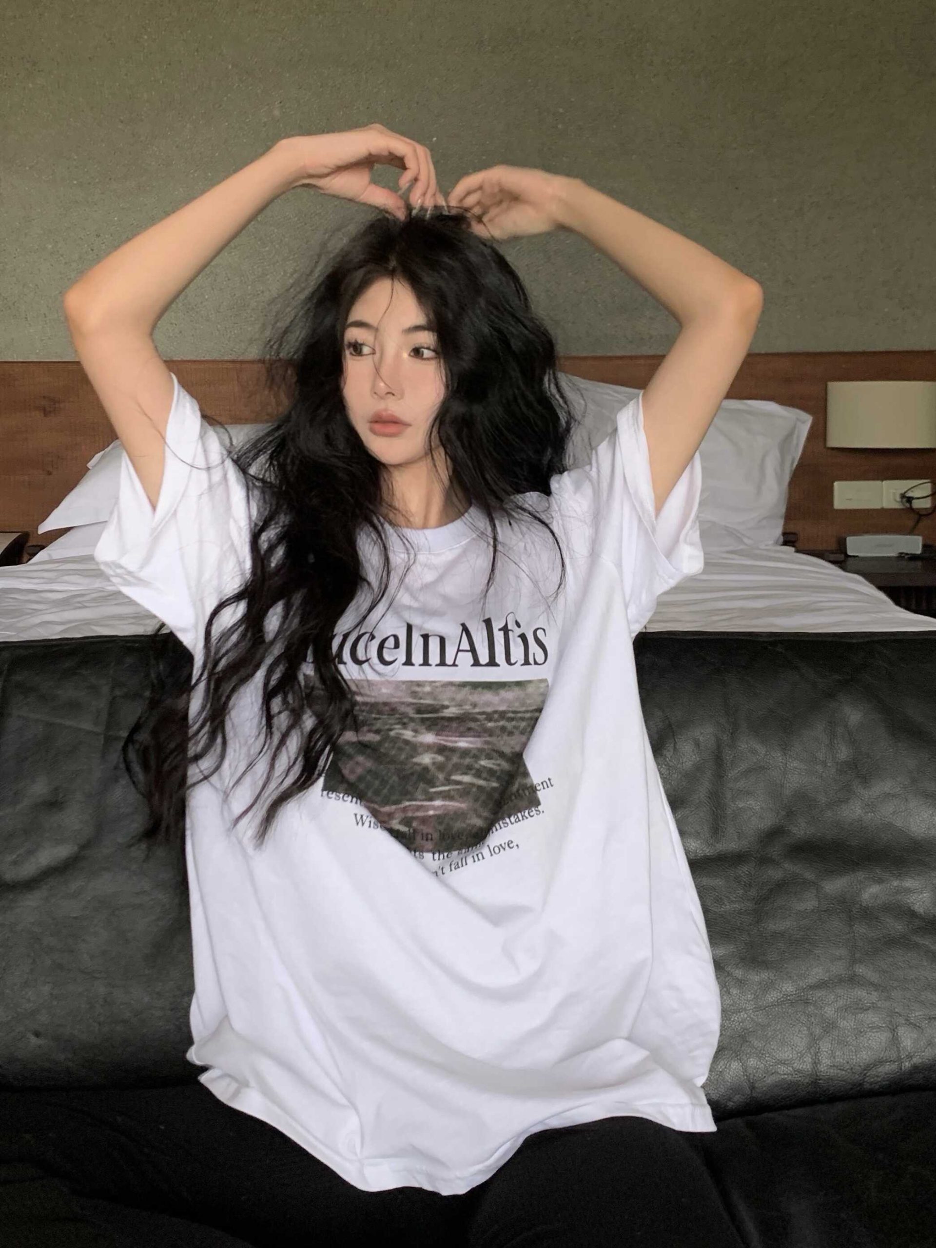 Plus-Size American Retro Oversized Cotton Short-Sleeve T-Shirt for Women - Summer 2025 Trendy Loose Fit Top Plus-Size American Retro Oversized Cotton Short-Sleeve T-Shirt for Women - Summer 2025 Trendy Loose Fit Top