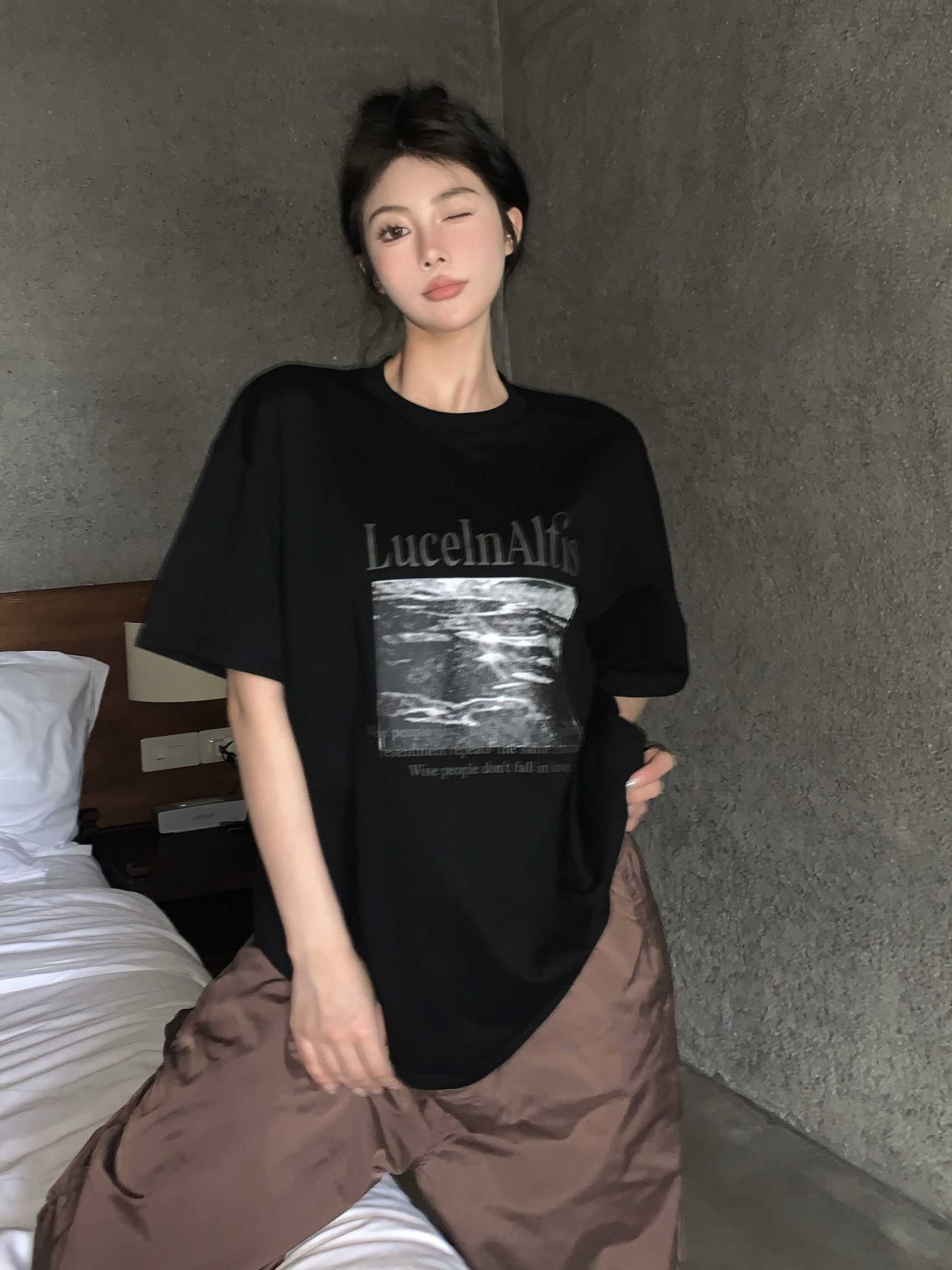 Plus-Size American Retro Oversized Cotton Short-Sleeve T-Shirt for Women - Summer 2025 Trendy Loose Fit Top Plus-Size American Retro Oversized Cotton Short-Sleeve T-Shirt for Women - Summer 2025 Trendy Loose Fit Top