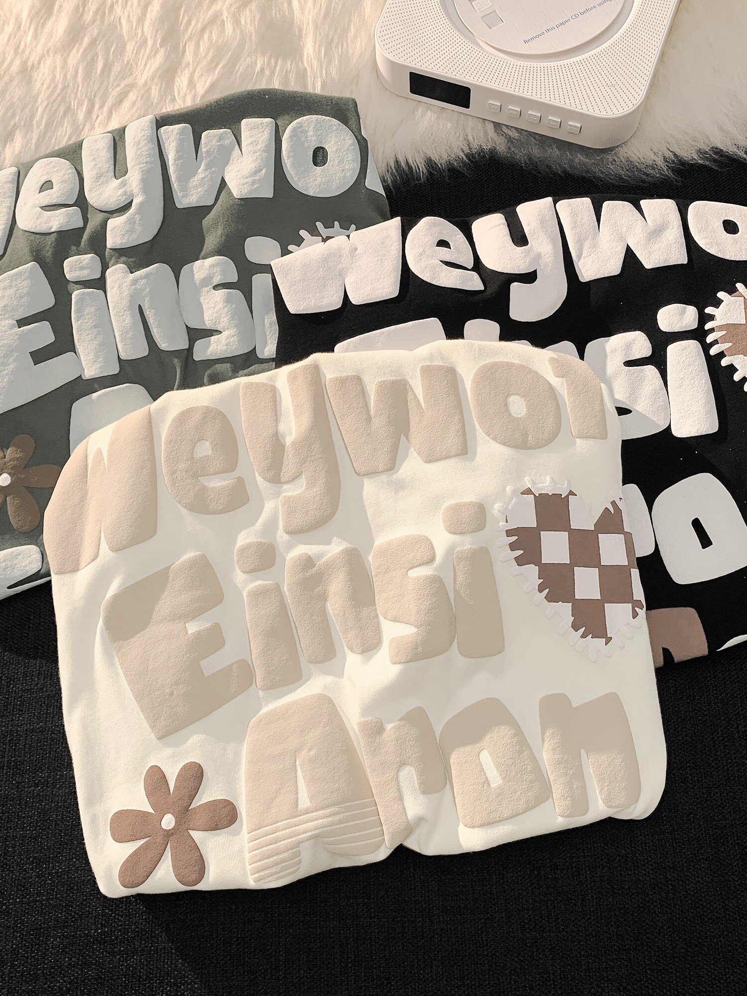 Plus-Size American Retro Oversized Letter Short Sleeve T-Shirt for Men and Women - Vintage Pure Cotton Couple Outfit Plus-Size American Retro Oversized Letter Short Sleeve T-Shirt for Men and Women - Vintage Pure Cotton Couple Outfit