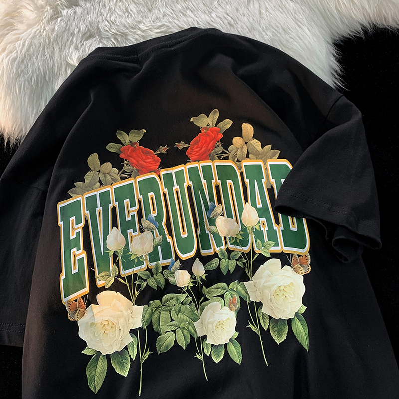 Plus-Size American Retro Rose Print Short Sleeve T-Shirt for Men and Women, Oversized Loose Couple Outfit, Y2K Style Plus-Size American Retro Rose Print Short Sleeve T-Shirt for Men and Women, Oversized Loose Couple Outfit, Y2K Style