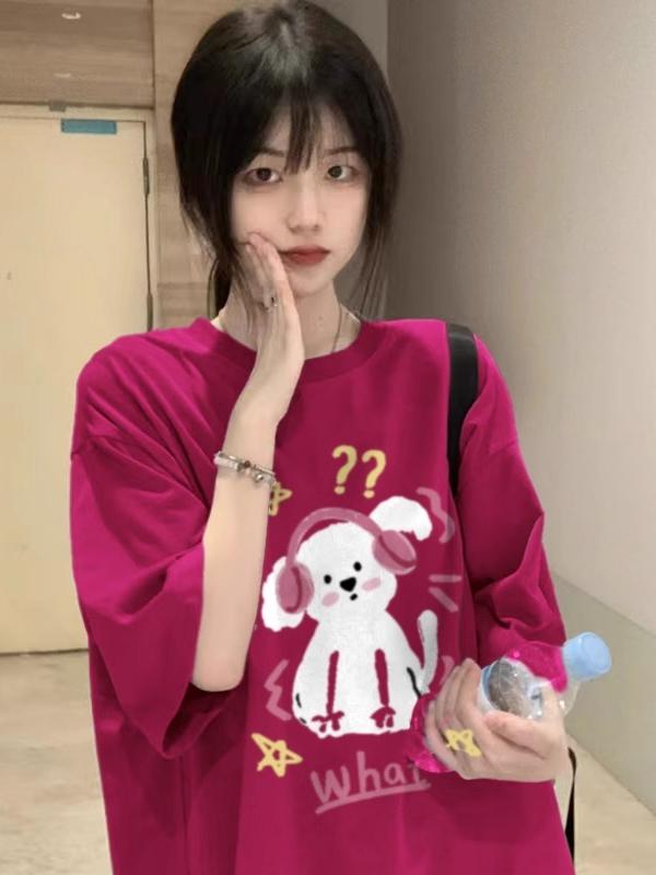 Plus Size American Retro Rose Red Short Sleeve T-Shirt for Women, Trendy Loose Fit, Niche Couple Outfit, Y2K Style. Plus Size American Retro Rose Red Short Sleeve T-Shirt for Women, Trendy Loose Fit, Niche Couple Outfit, Y2K Style.