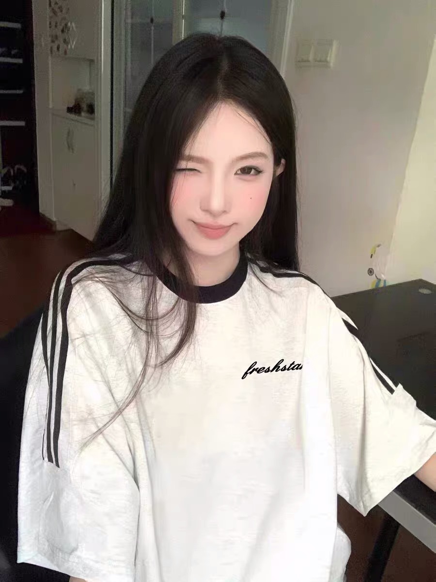 Plus Size American Retro Three-Stripe Cotton Short Sleeve T-Shirt for Women - Chic Loose Fit Hong Kong Style Top Plus Size American Retro Three-Stripe Cotton Short Sleeve T-Shirt for Women - Chic Loose Fit Hong Kong Style Top