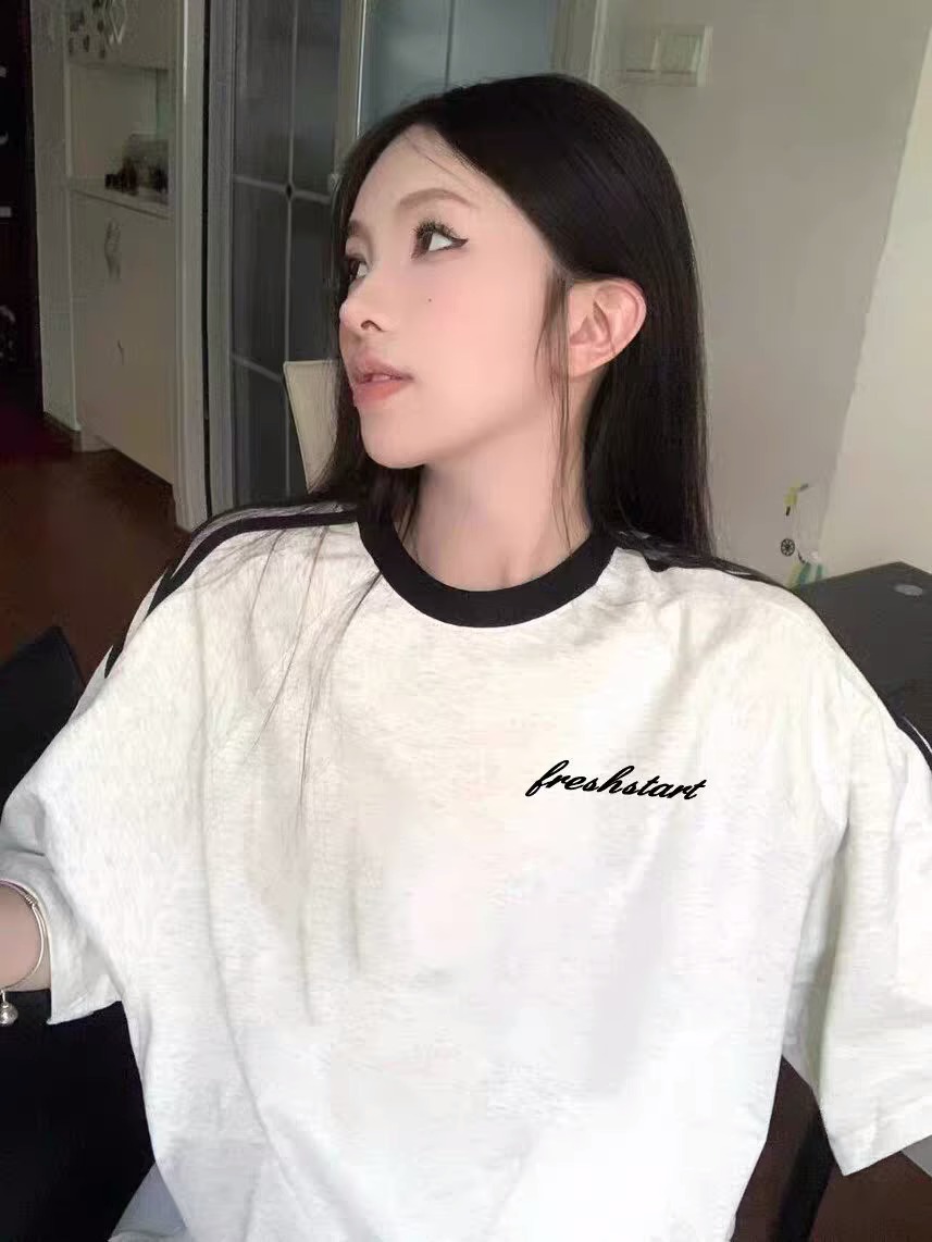 Plus Size American Retro Three-Stripe Cotton Short Sleeve T-Shirt for Women - Chic Loose Fit Hong Kong Style Top Plus Size American Retro Three-Stripe Cotton Short Sleeve T-Shirt for Women - Chic Loose Fit Hong Kong Style Top