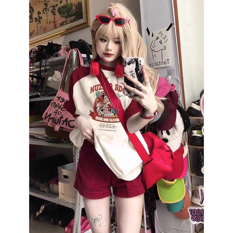 Plus Size American Retro Wine Red Raglan Sleeve Short Sleeve T-Shirt - Trendy Loose Fit Dopamine Style for Women Plus Size American Retro Wine Red Raglan Sleeve Short Sleeve T-Shirt - Trendy Loose Fit Dopamine Style for Women