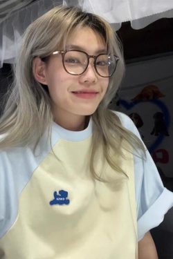 Plus Size American Vintage Cotton Raglan Short Sleeve T-Shirt for Women, Oversized Hong Kong Style Chic Top