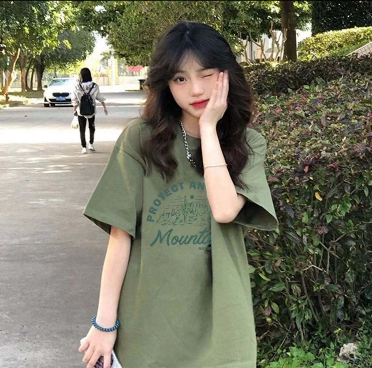 Plus Size Avocado Green Cotton Short Sleeve T-Shirt, Unisex Korean Style Loose Fit Top for Students and Plus-Size Fashion. Plus Size Avocado Green Cotton Short Sleeve T-Shirt, Unisex Korean Style Loose Fit Top for Students and Plus-Size Fashion.