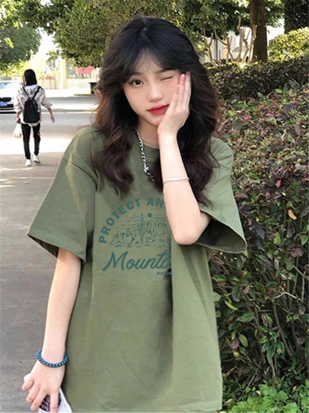 Plus Size Avocado Green Cotton Short Sleeve T-Shirt, Unisex Korean Style Loose Fit Top for Students and Plus-Size Fashion. Plus Size Avocado Green Cotton Short Sleeve T-Shirt, Unisex Korean Style Loose Fit Top for Students and Plus-Size Fashion.