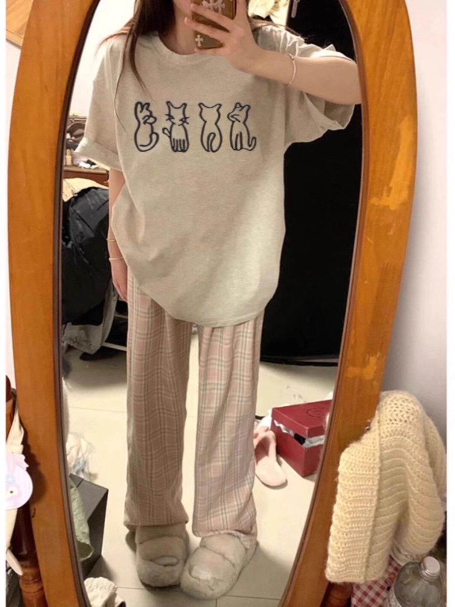 Plus Size Cartoon Fun Vintage Pure Cotton Short Sleeve T-Shirt for Couples - Unisex Loose Fit, Y2K Style, INS Trend Plus Size Cartoon Fun Vintage Pure Cotton Short Sleeve T-Shirt for Couples - Unisex Loose Fit, Y2K Style, INS Trend