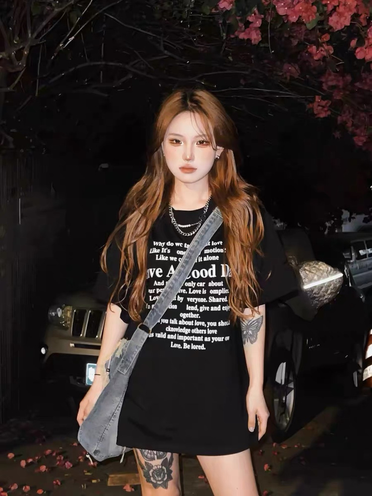 Plus Size Casual Black Cotton Short Sleeve T-Shirt for Women - Spicy Girl American Style Mid-Length Top, Lazy Hong Kong Vibe Plus Size Casual Black Cotton Short Sleeve T-Shirt for Women - Spicy Girl American Style Mid-Length Top, Lazy Hong Kong Vibe