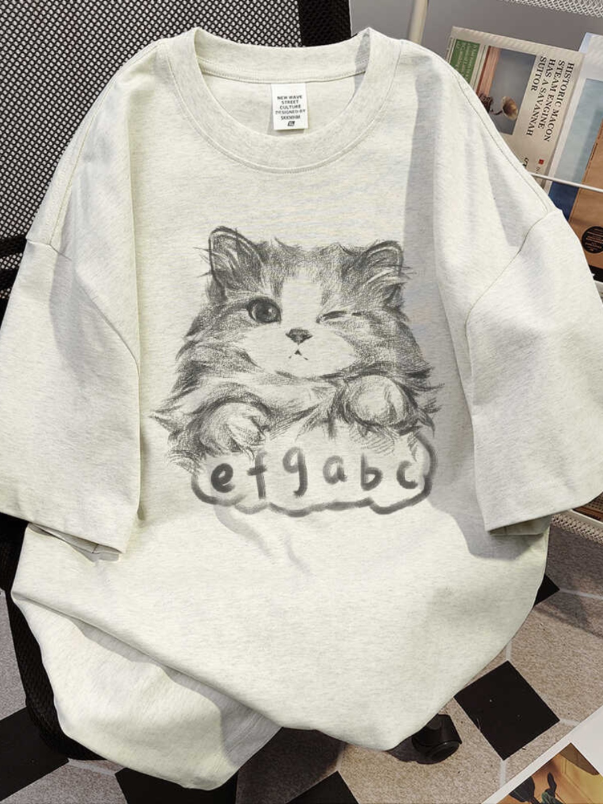 Plus Size Cat Print Short Sleeve T-Shirt for Women - Loose Fit Trendy American Style - Pure Cotton Niche Design Plus Size Cat Print Short Sleeve T-Shirt for Women - Loose Fit Trendy American Style - Pure Cotton Niche Design