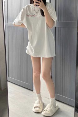 Plus Size Cotton Short Sleeve T-Shirt for Women, Unisex Retro Loose Fit Top, Hong Kong Style Chic, Casual Couple Outfit