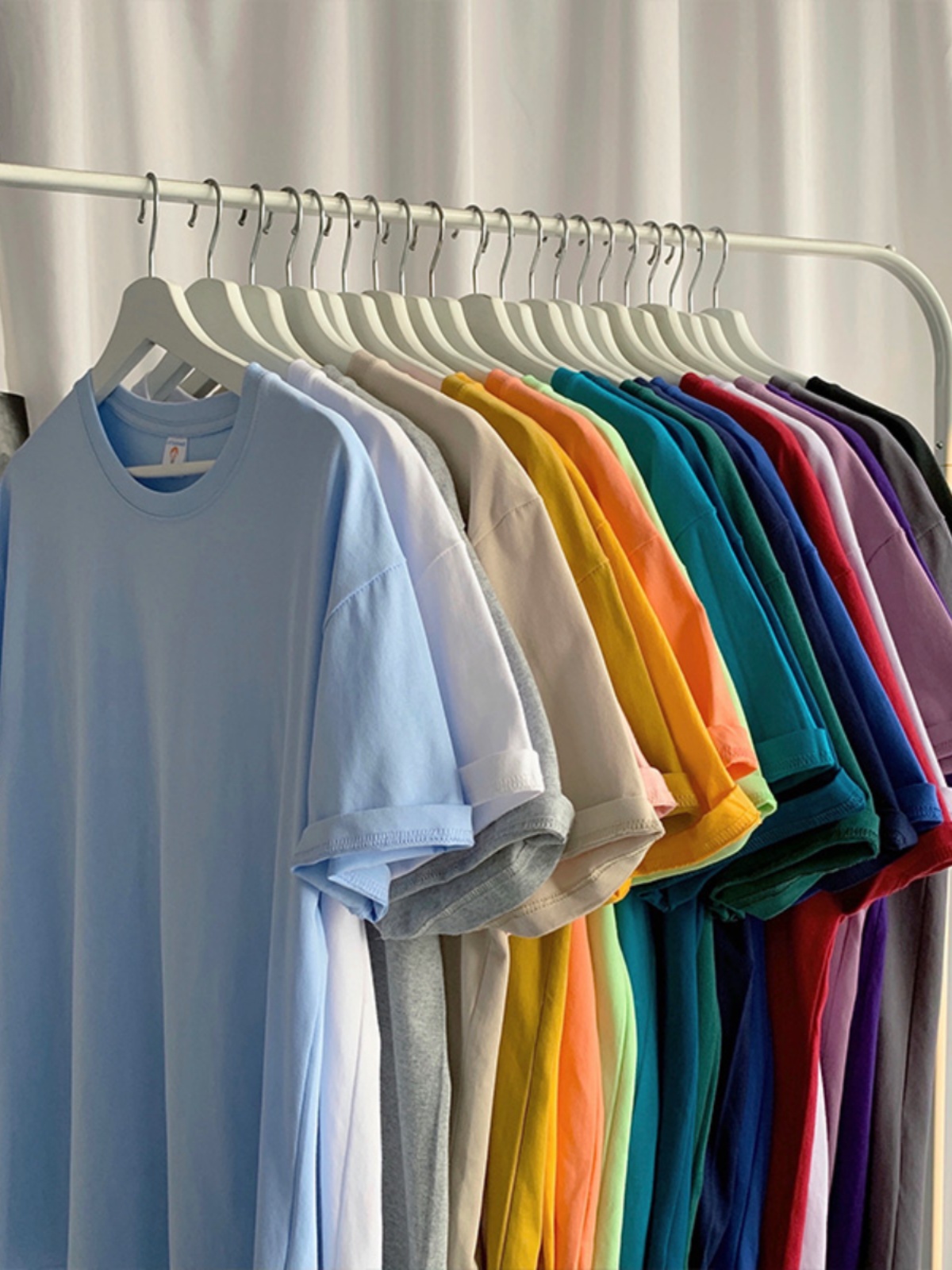 Plus Size Heavyweight Pure Cotton Short Sleeve T-Shirt for Women - Solid Color Unisex Base Tee, Perfect for Couple Outfits Plus Size Heavyweight Pure Cotton Short Sleeve T-Shirt for Women - Solid Color Unisex Base Tee, Perfect for Couple Outfits