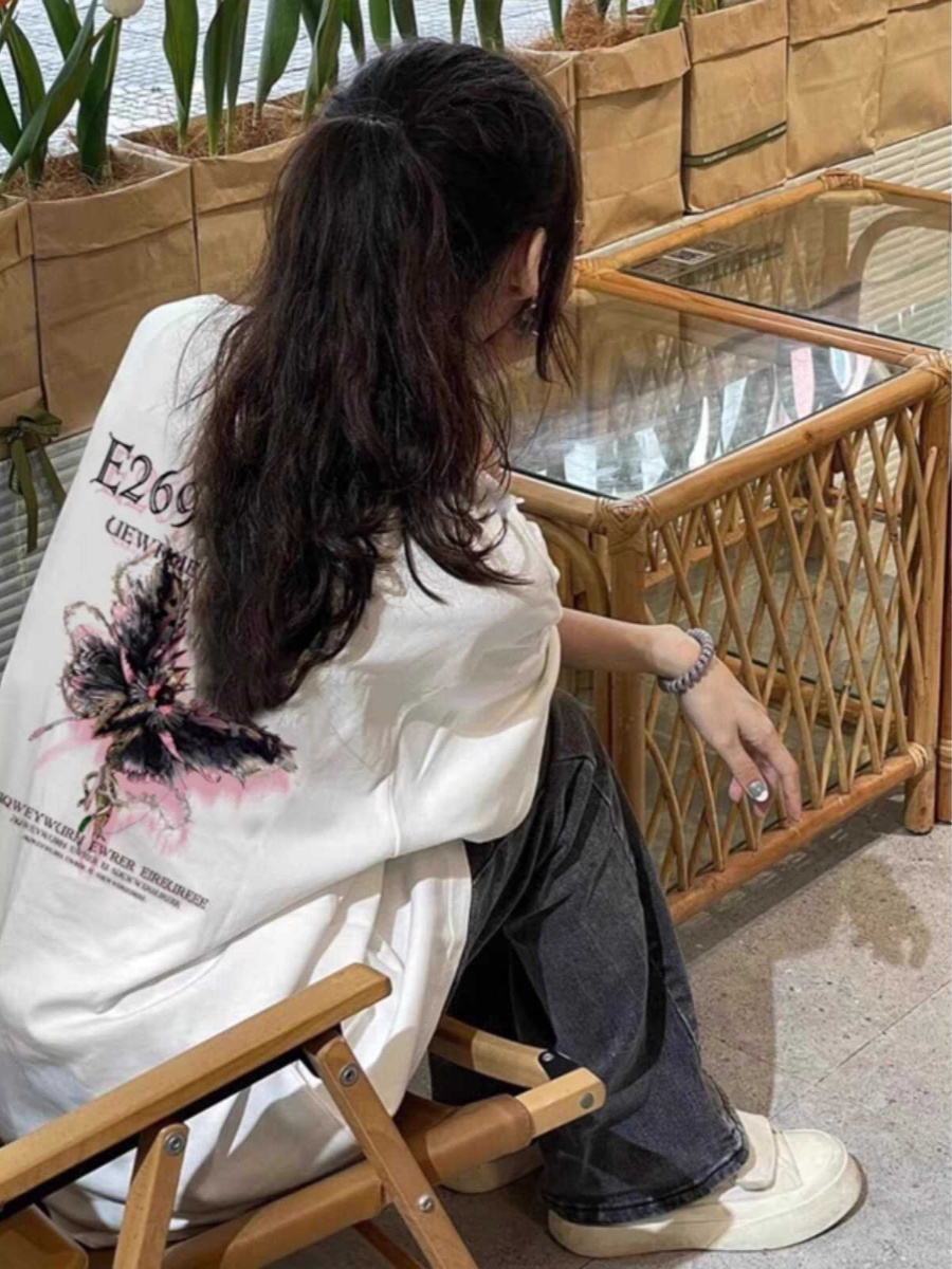 Plus Size Oversized Butterfly Print Cotton T-Shirt for Men and Women | American Style Loose Couple Top | Casual Streetwear Plus Size Oversized Butterfly Print Cotton T-Shirt for Men and Women | American Style Loose Couple Top | Casual Streetwear