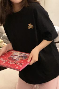 Plus Size Oversized Cotton Short Sleeve T-Shirt for Women, Loose Hong Kong Style Unisex Tee with Five-Point Sleeves, Casual Fashion