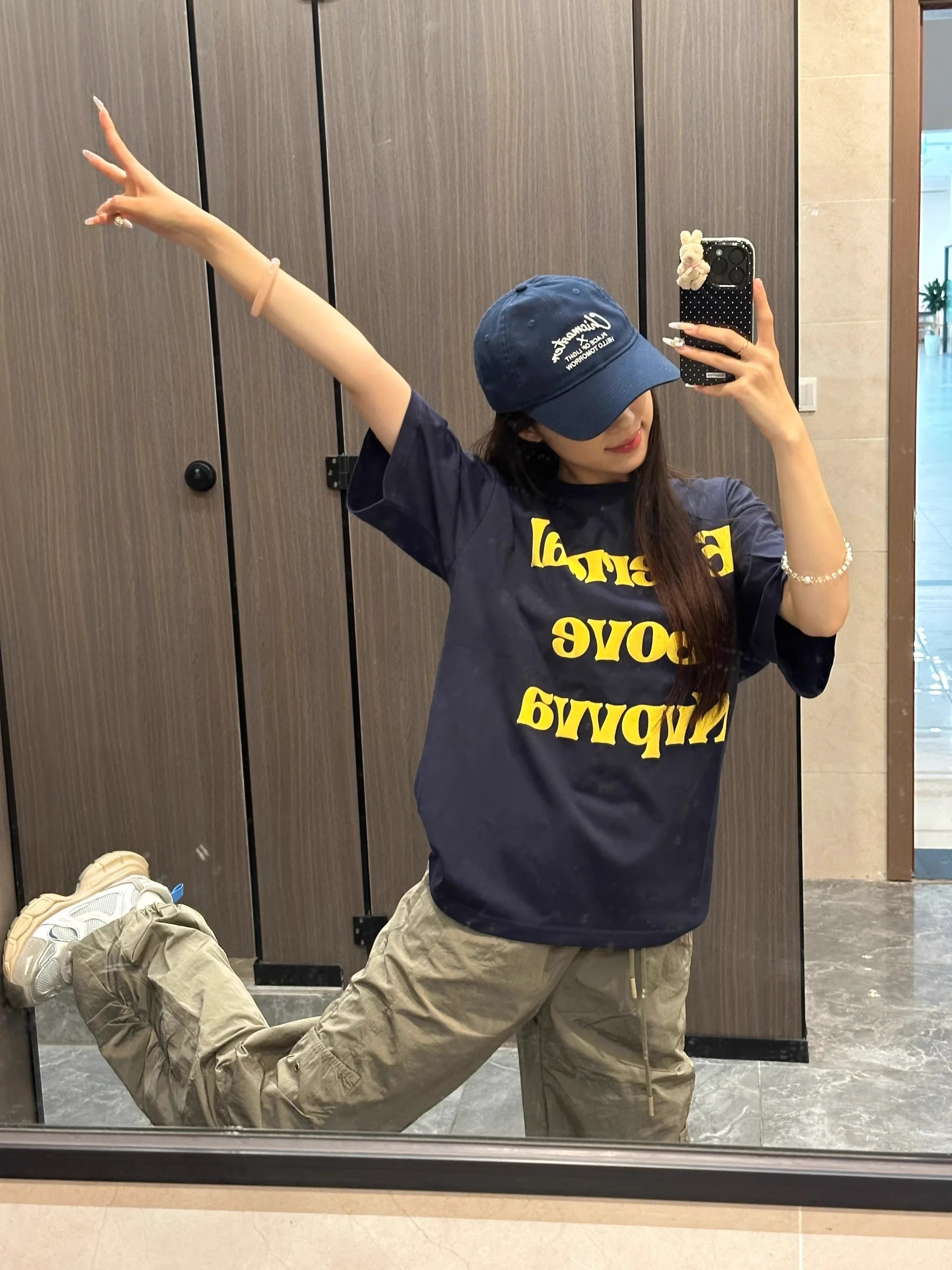 Plus Size Oversized Retro American Style Pure Cotton Short Sleeve T-Shirt for Men and Women - Trendy Hong Kong Chic Plus Size Oversized Retro American Style Pure Cotton Short Sleeve T-Shirt for Men and Women - Trendy Hong Kong Chic