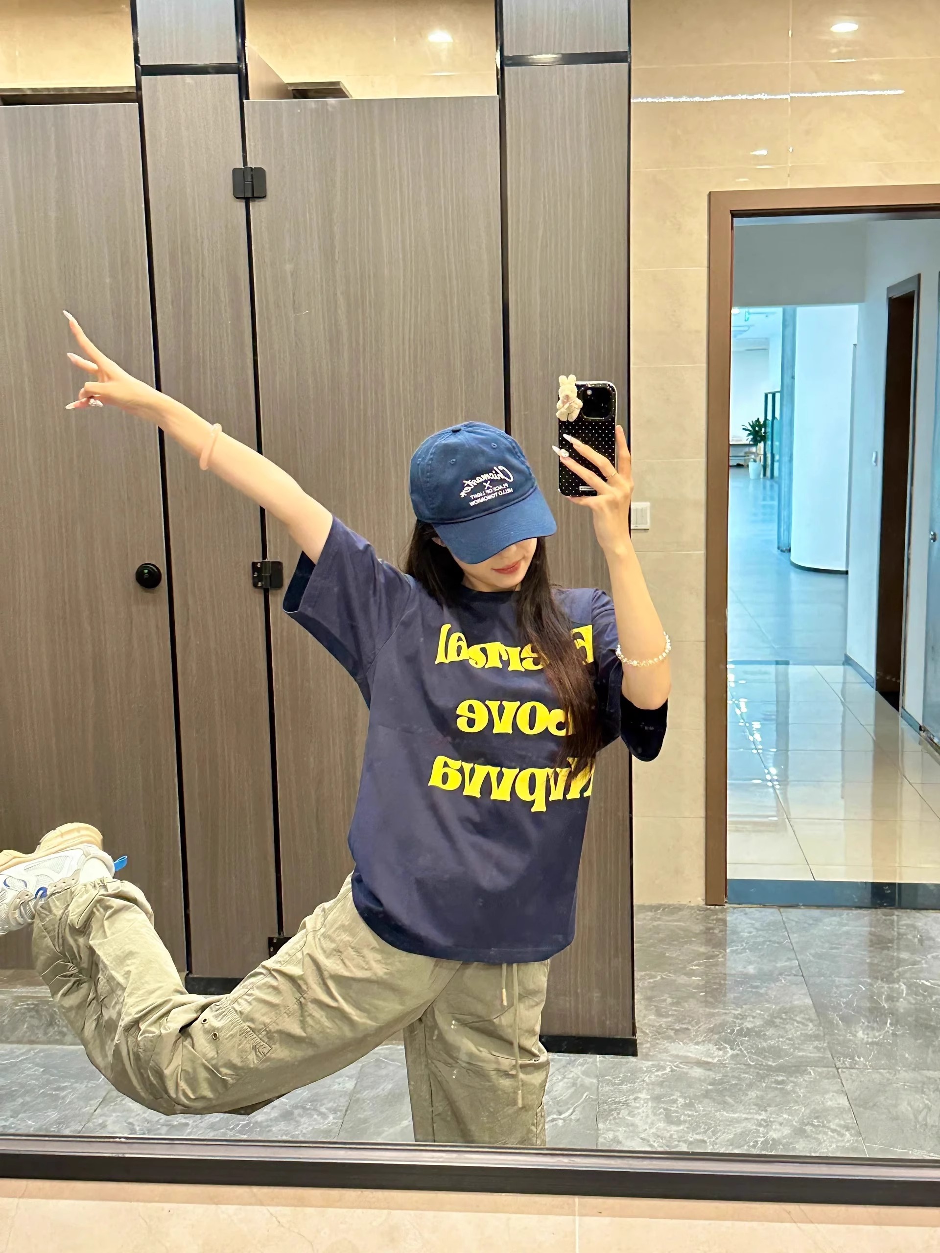 Plus Size Oversized Retro American Style Pure Cotton Short Sleeve T-Shirt for Men and Women - Trendy Hong Kong Chic Plus Size Oversized Retro American Style Pure Cotton Short Sleeve T-Shirt for Men and Women - Trendy Hong Kong Chic